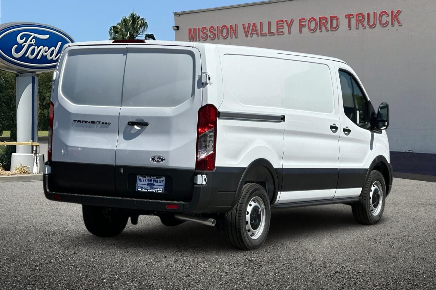 2026 Ford Transit-250 Base