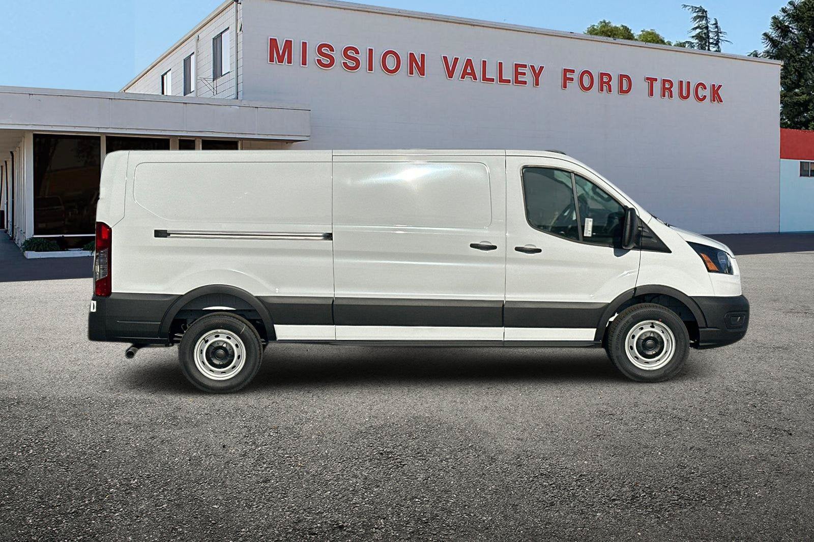 2027 Ford Transit-250 Base