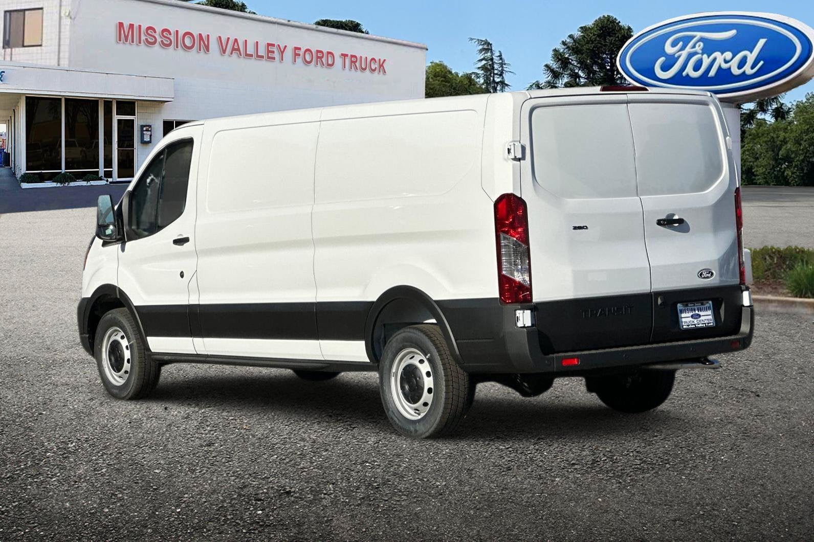 2027 Ford Transit-250 Base