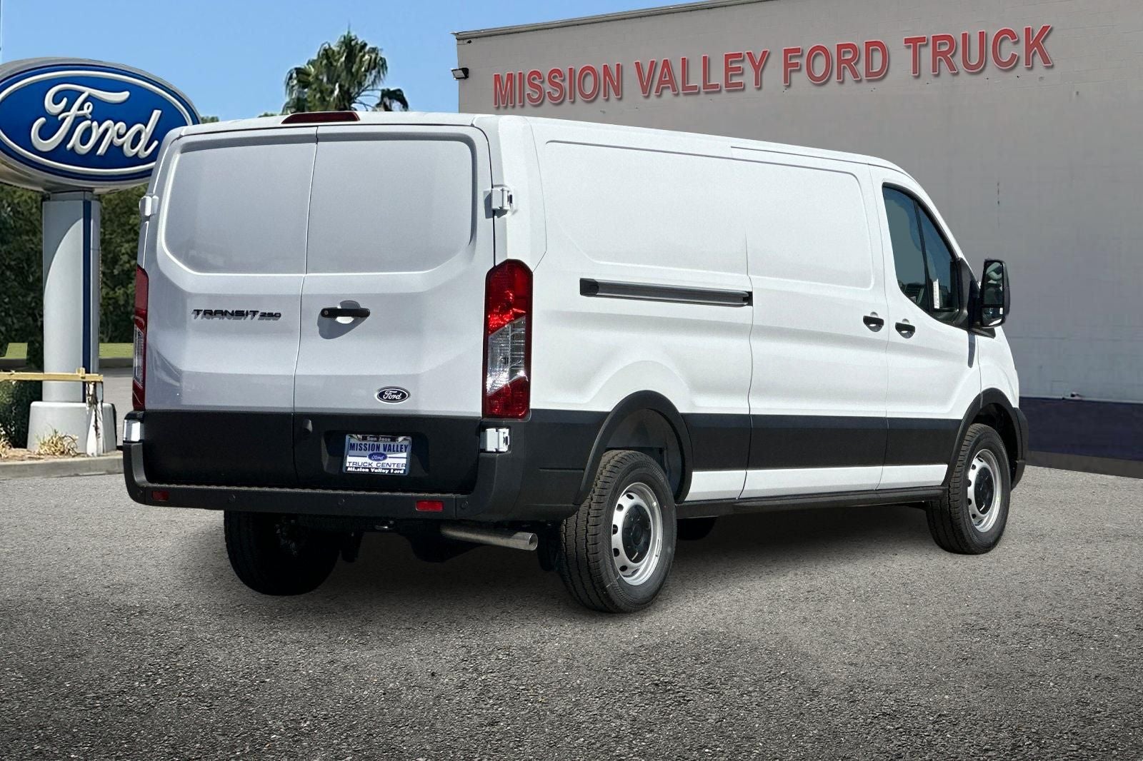 2026 Ford Transit-250 Base