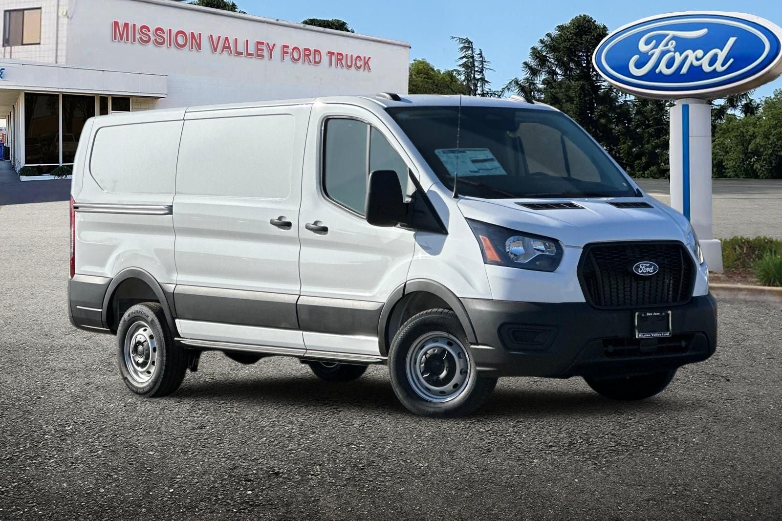 2027 Ford Transit-250 Base