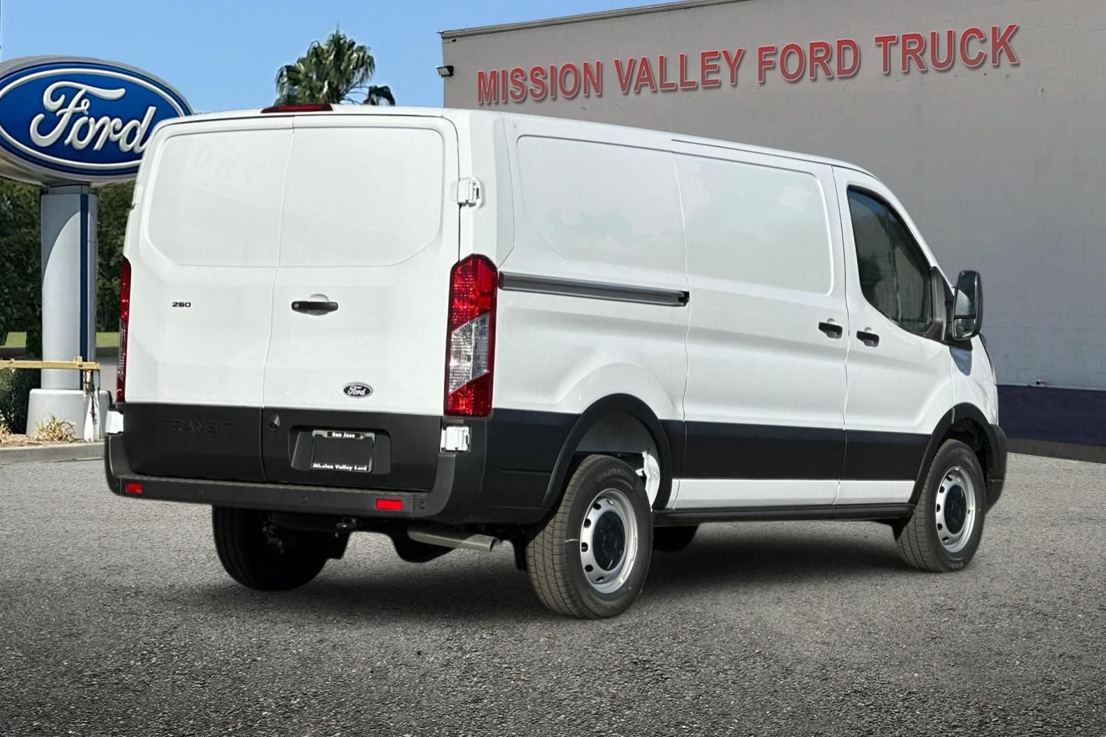 2027 Ford Transit-250 Base