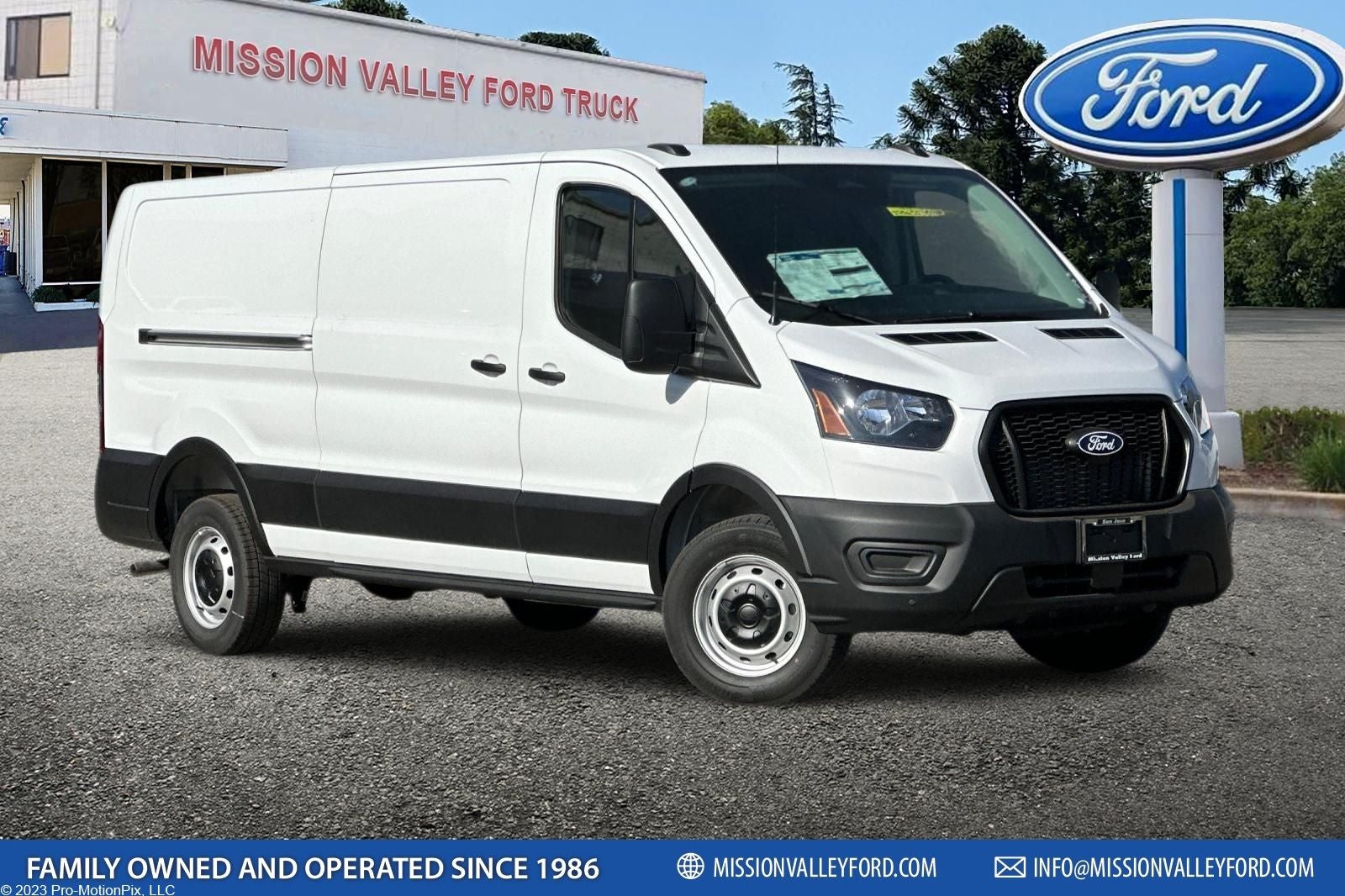 2027 Ford Transit-250 Base