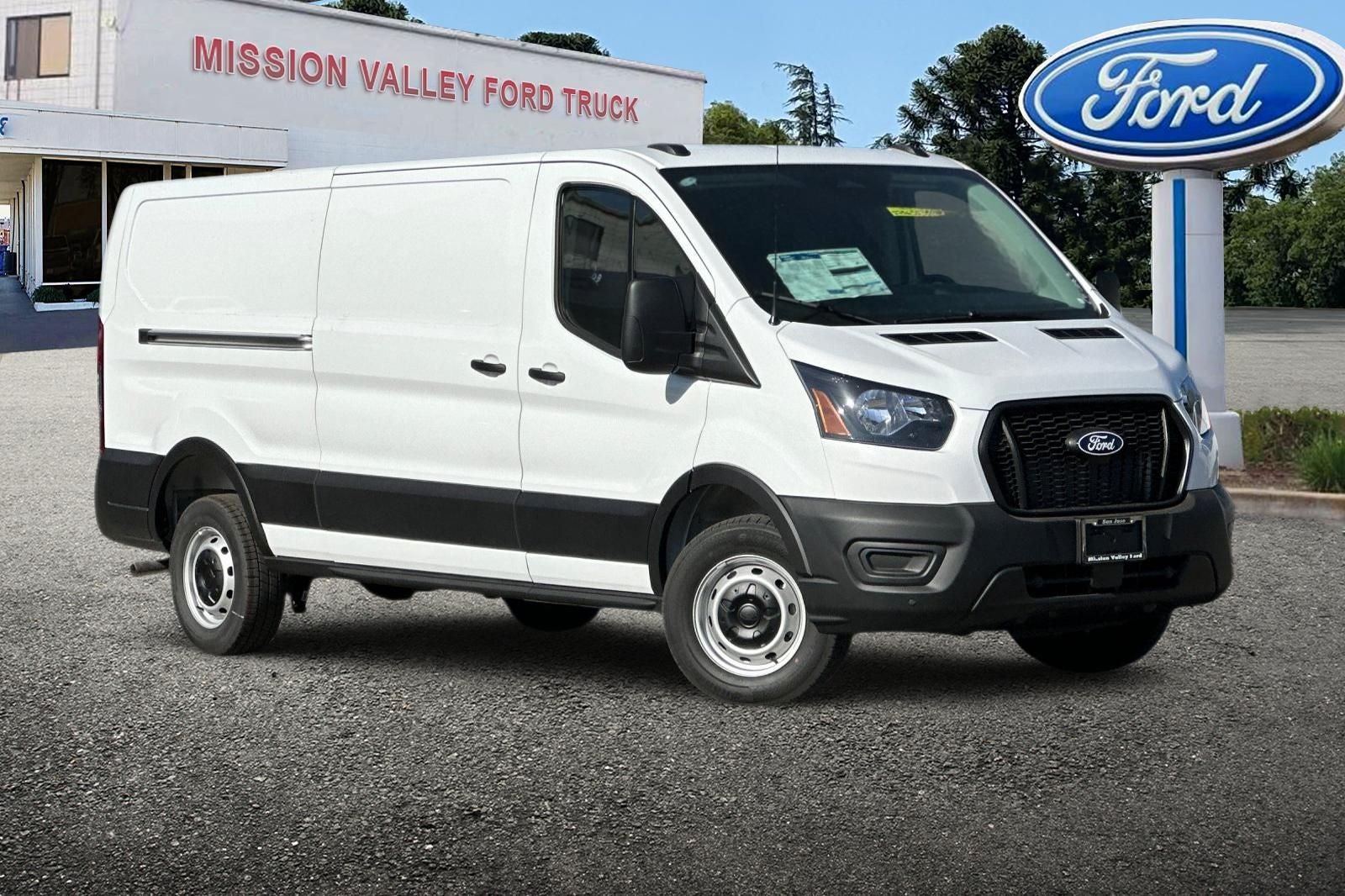 2027 Ford Transit-250 Base