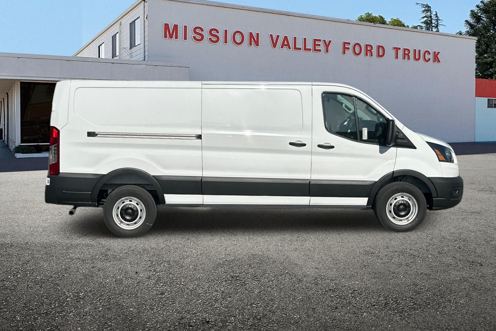 2027 Ford Transit-250 Base