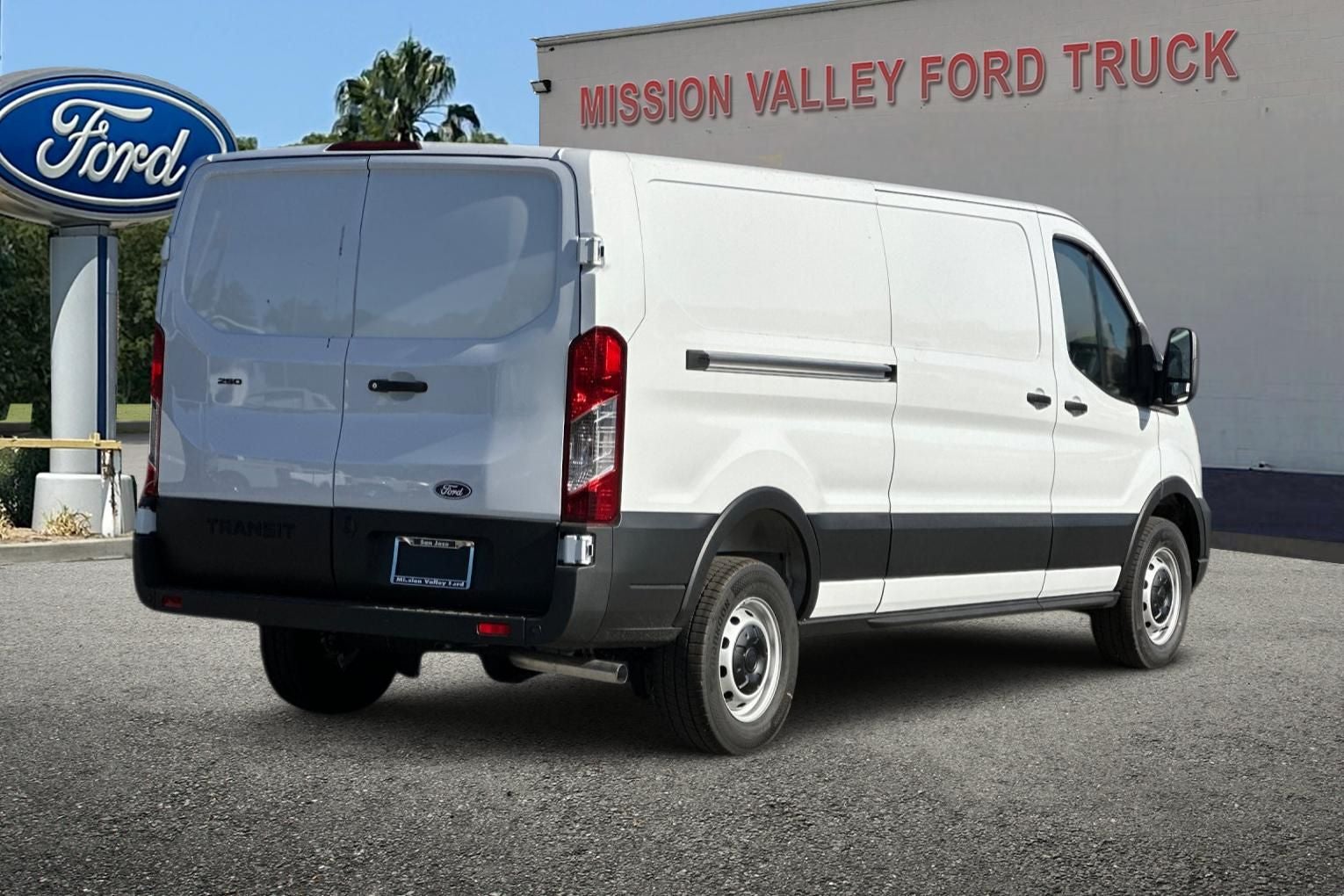 2027 Ford Transit-250 Base