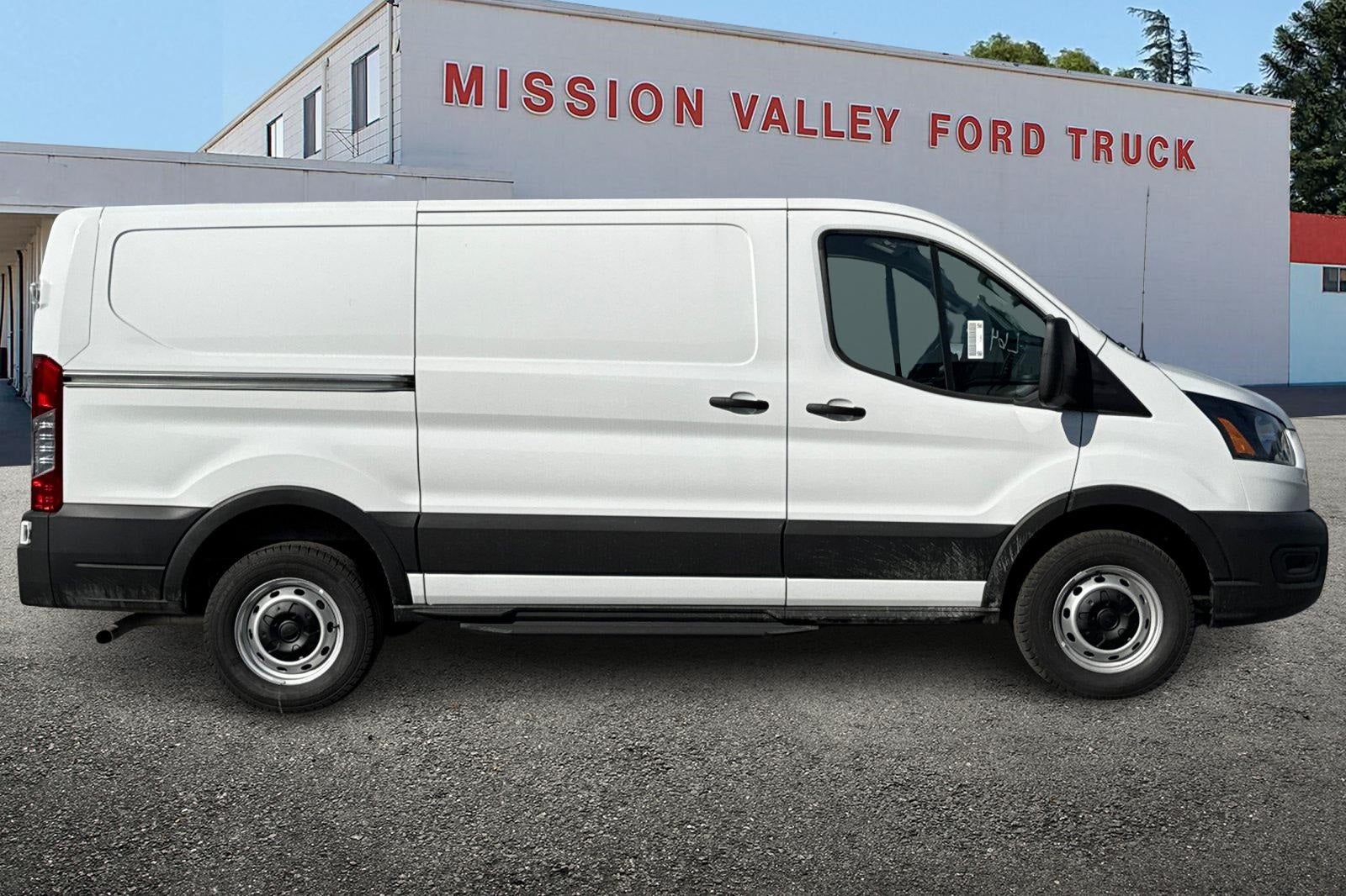 2025 Ford Transit-250 Base
