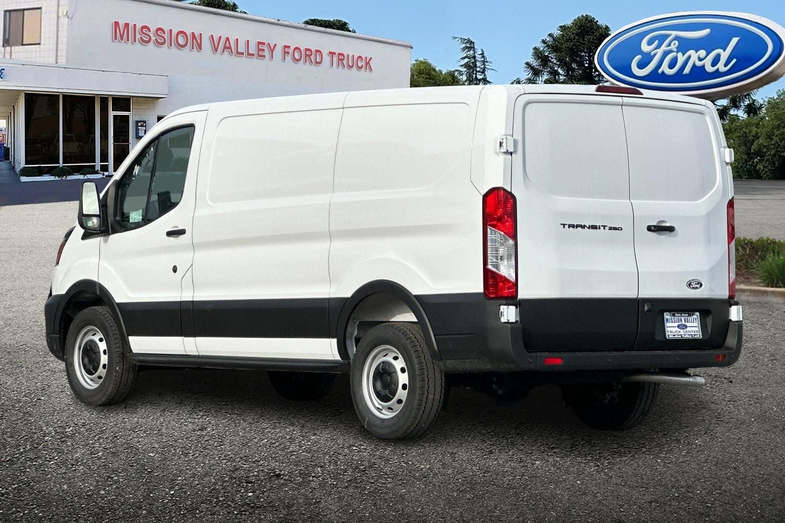 2026 Ford Transit-250 Base
