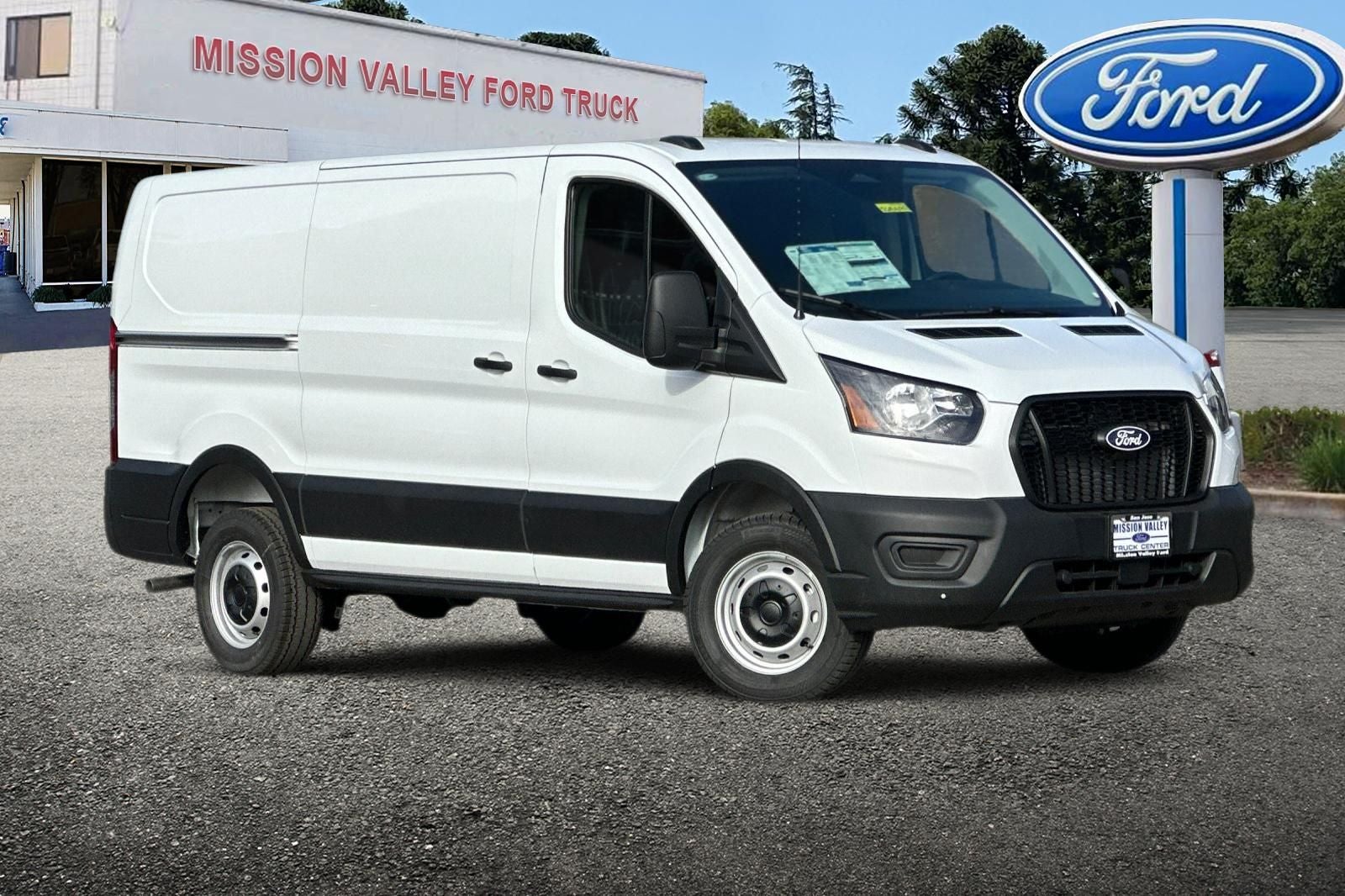 2026 Ford Transit-250 Base