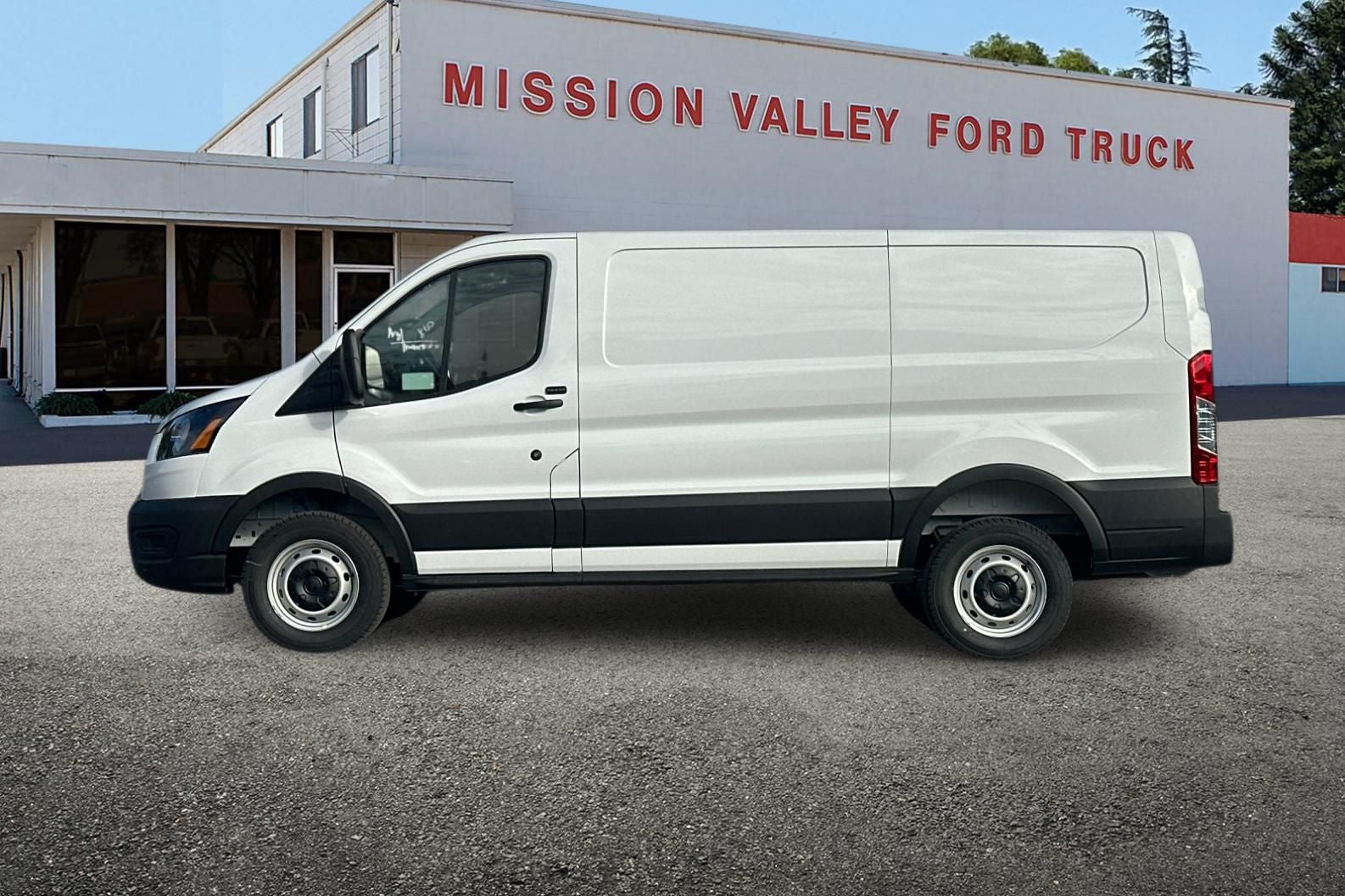 2026 Ford Transit-250 Base