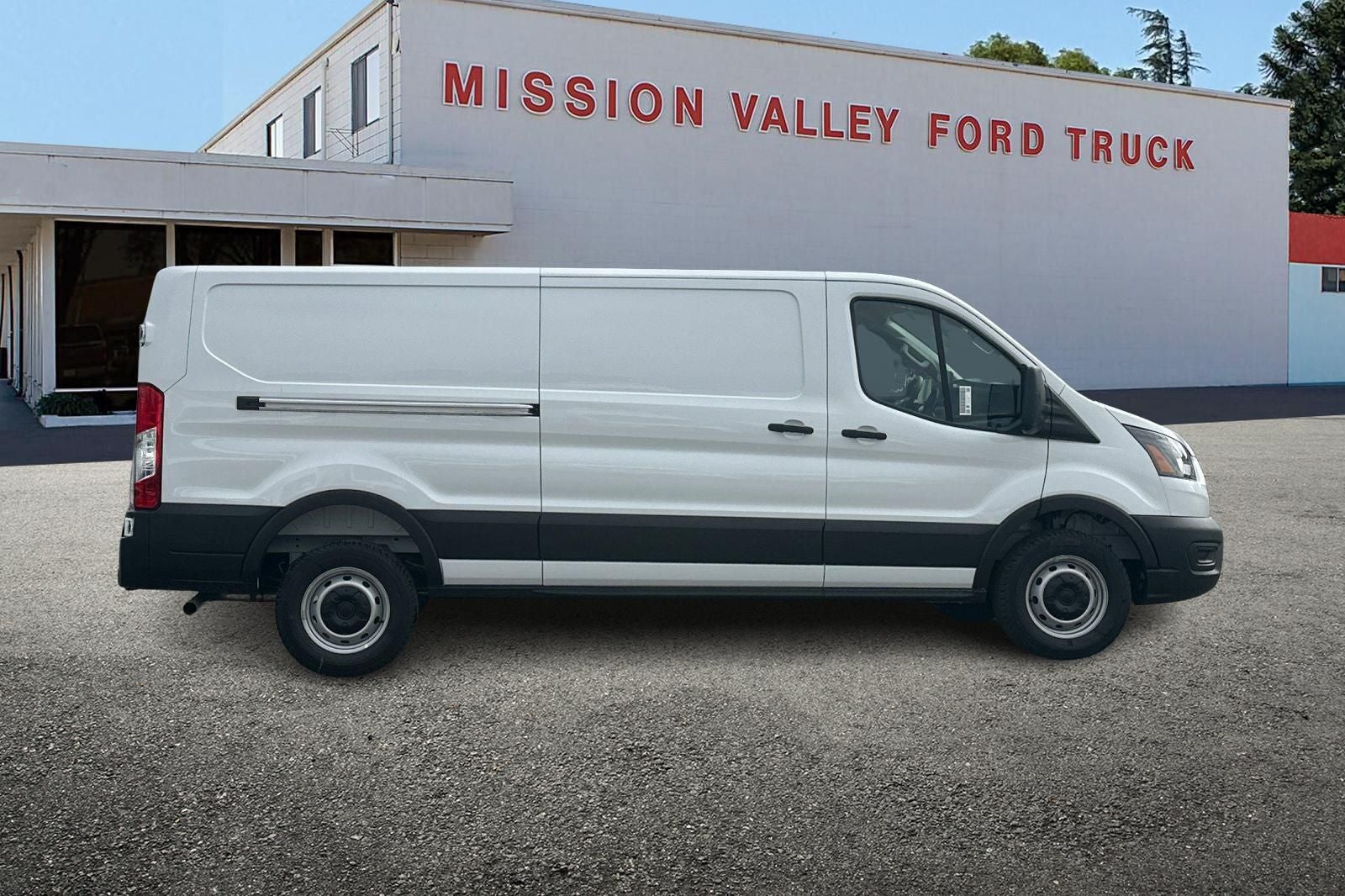 2026 Ford Transit-250 Base