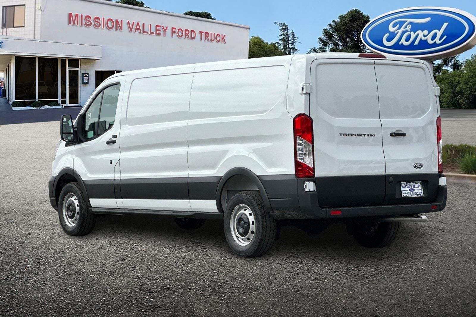2026 Ford Transit-250 Base