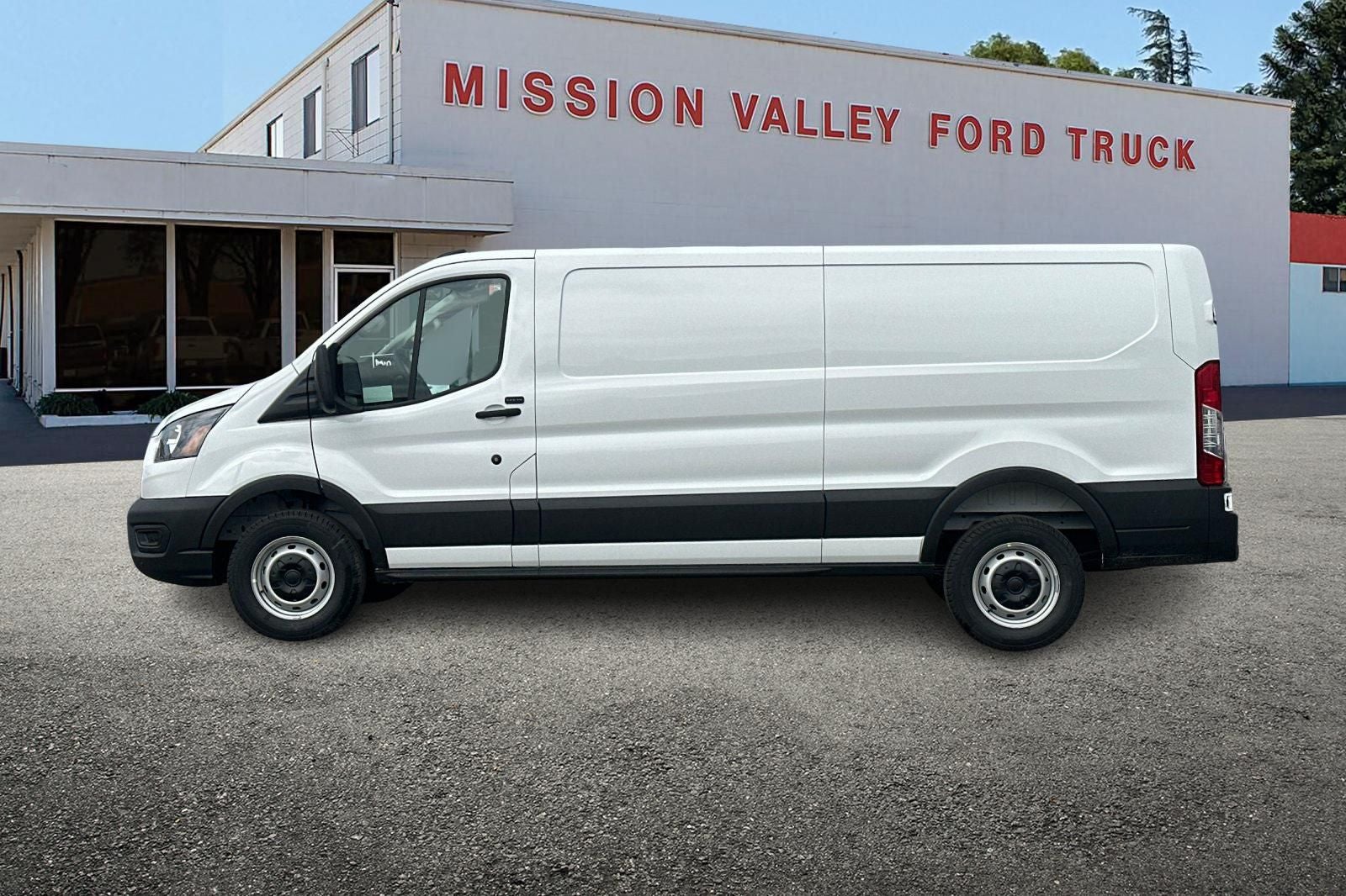 2026 Ford Transit-250 Base