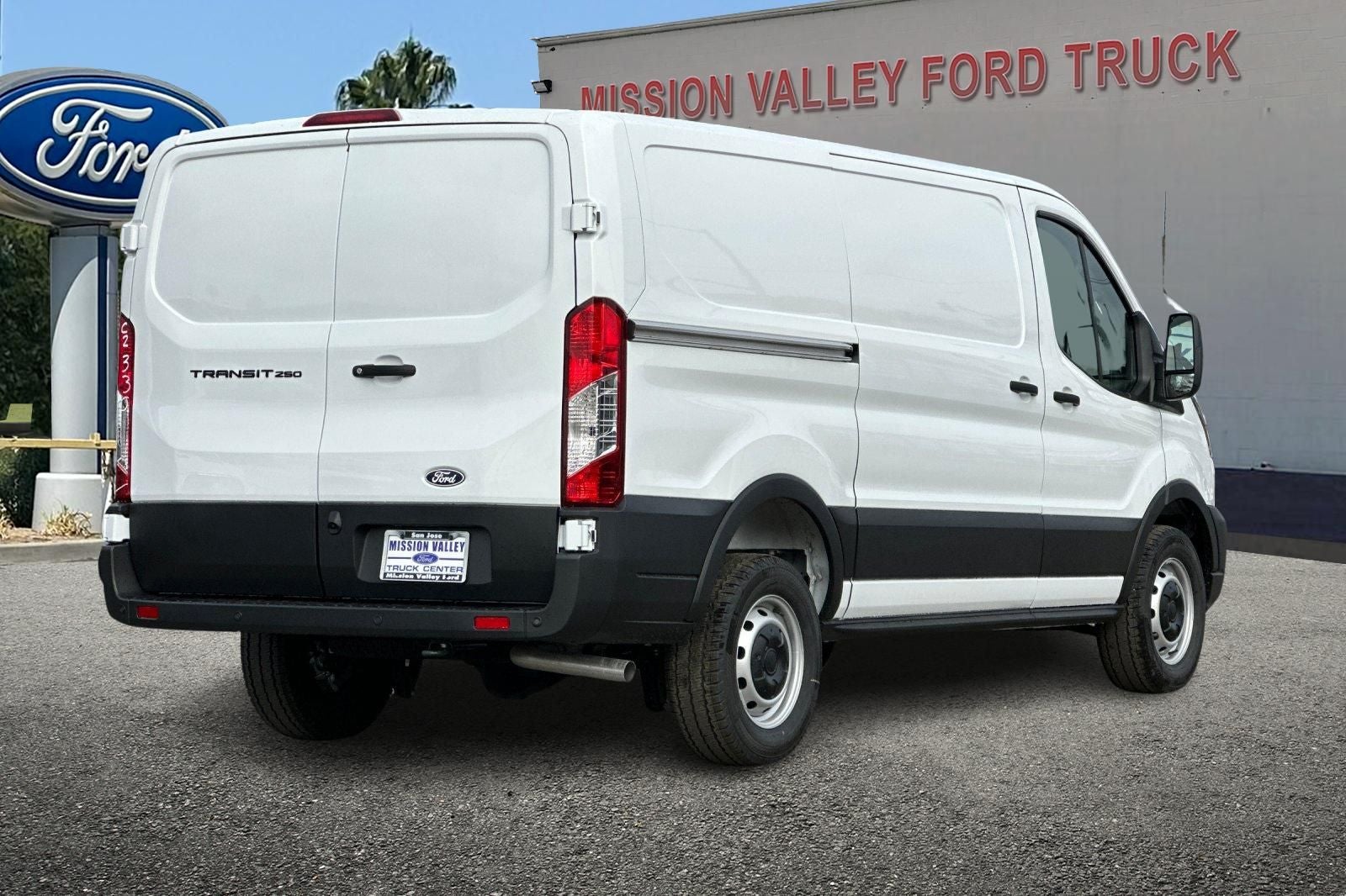 2026 Ford Transit-250 Base