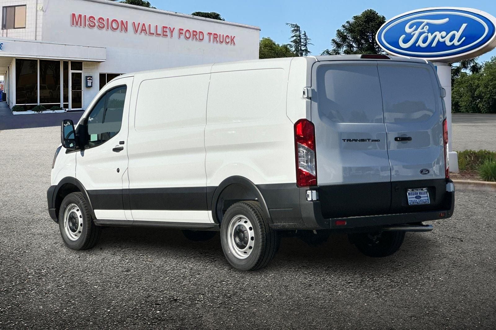 2026 Ford Transit-250 Base
