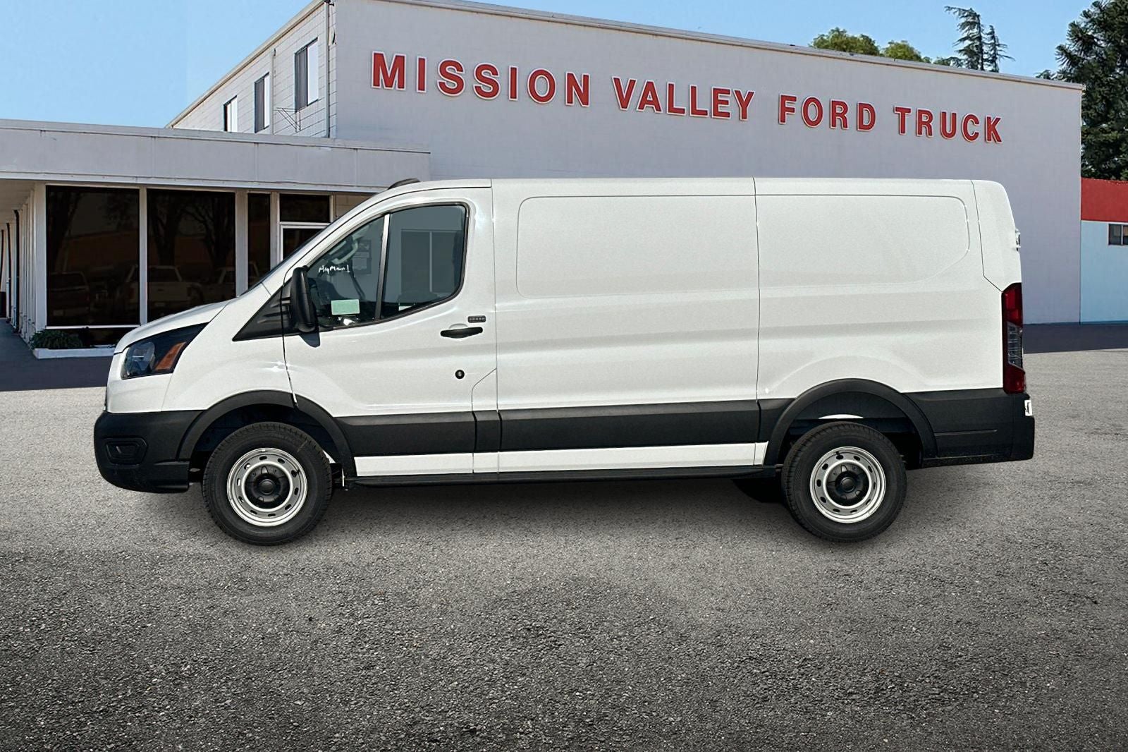 2026 Ford Transit-250 Base
