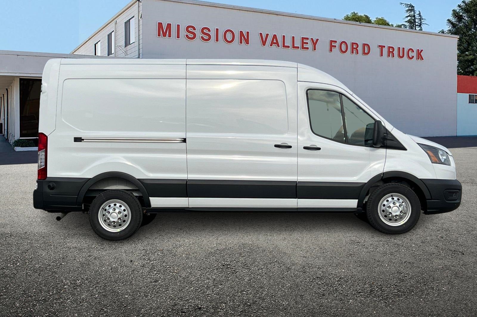 2026 Ford Transit-250 Base