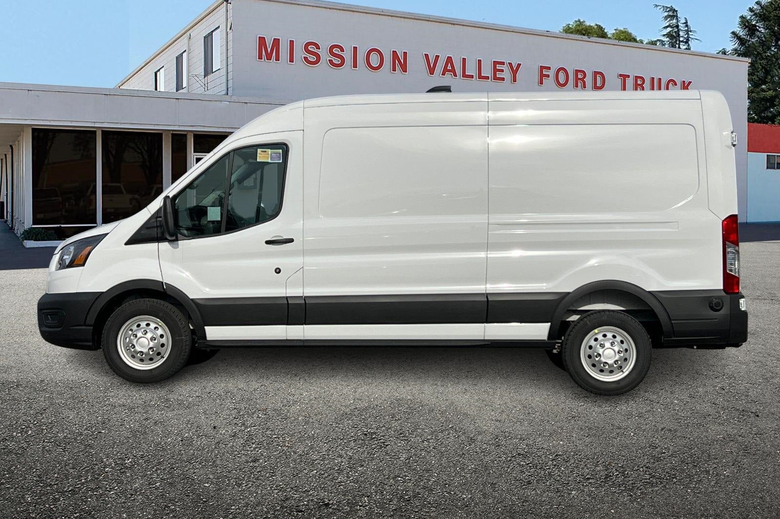 2026 Ford Transit-250 Base