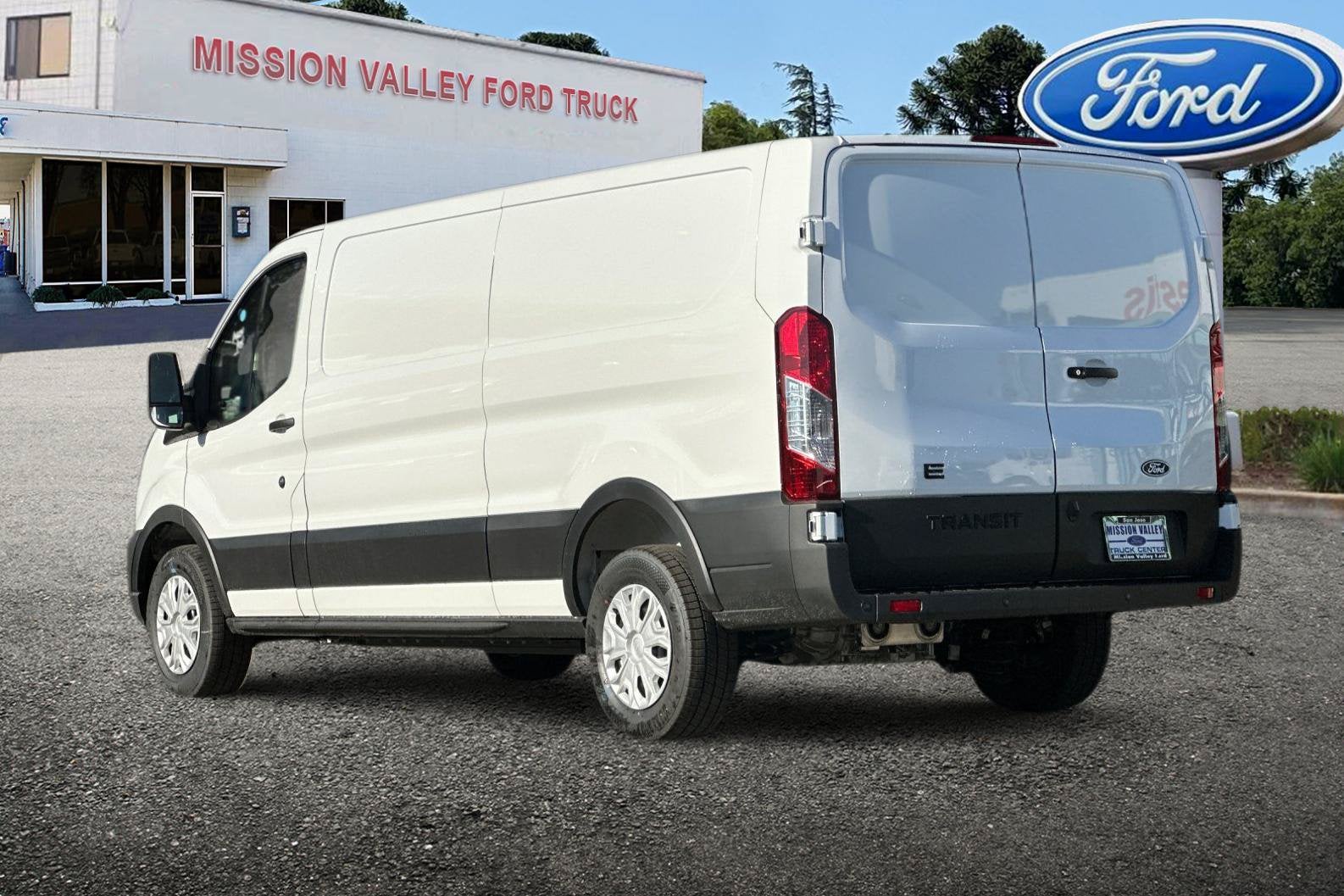 2027 Ford E-Transit-350 Base