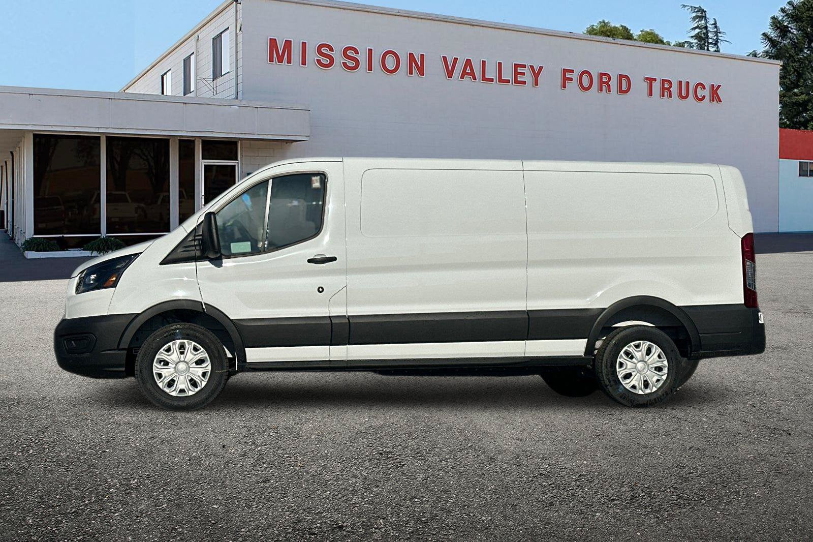2027 Ford E-Transit-350 Base