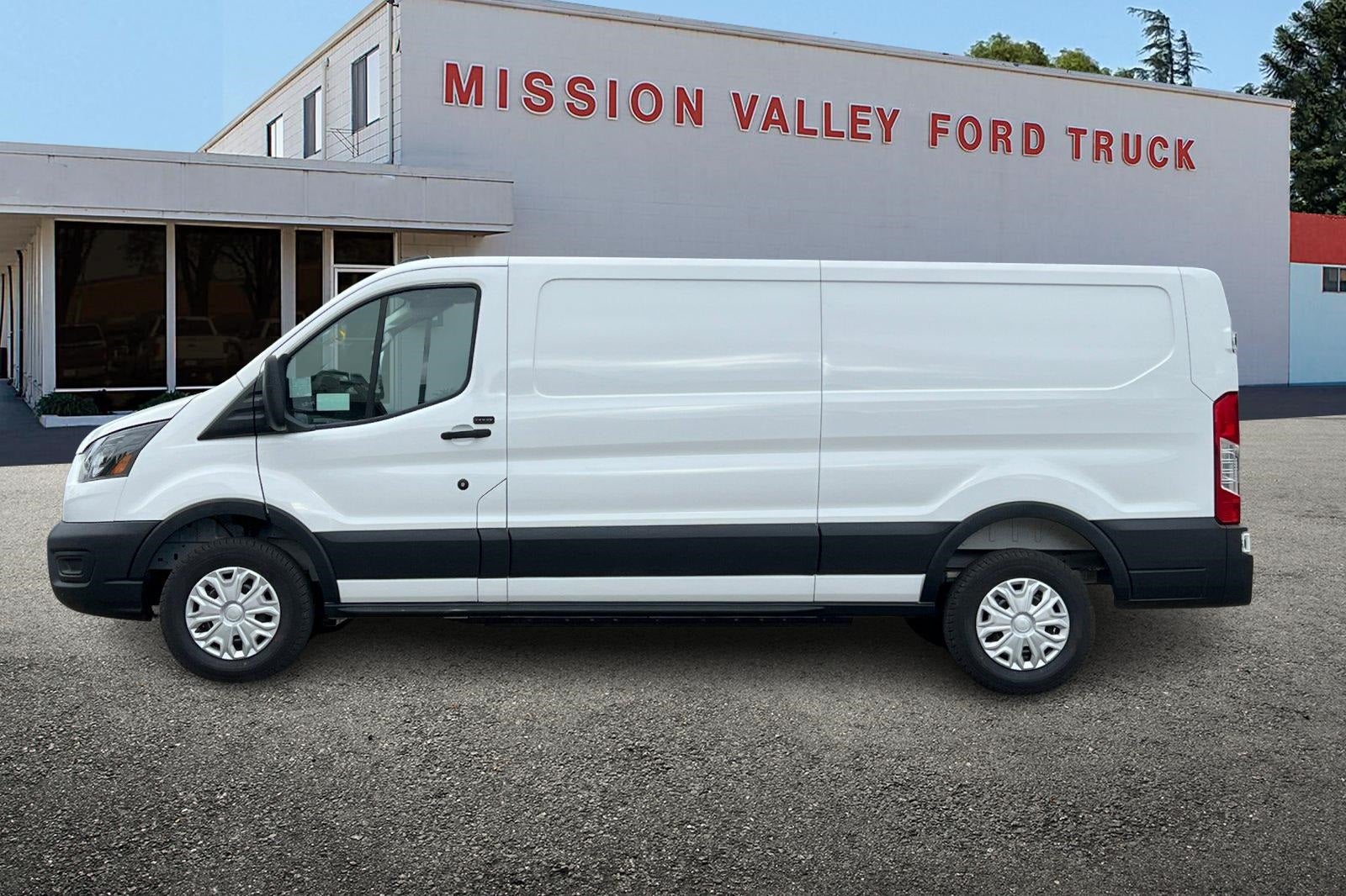2026 Ford E-Transit-350 Base