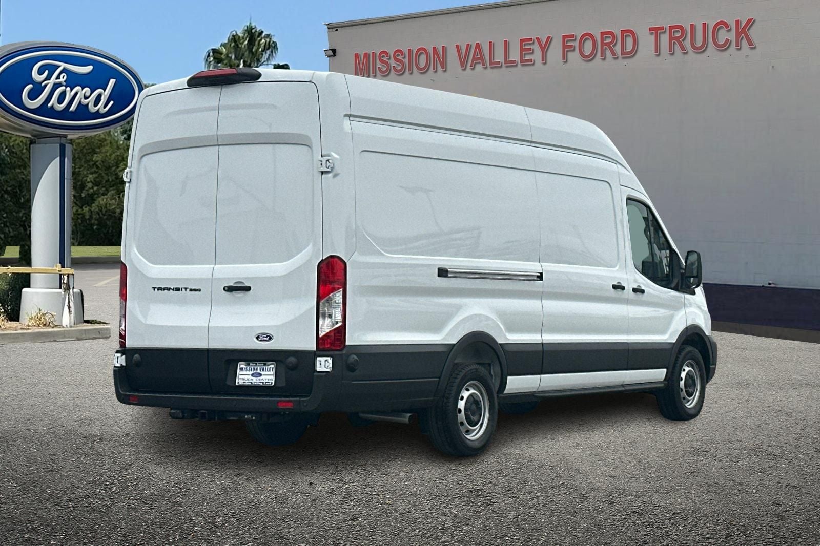 2026 Ford Transit-350 Base