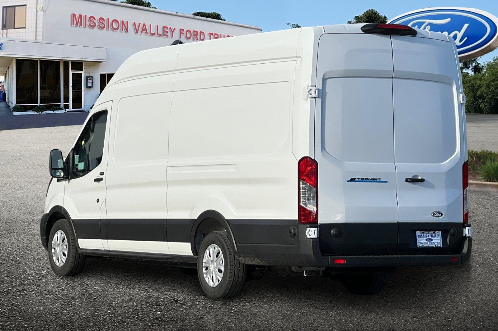 2026 Ford E-Transit-350 Base