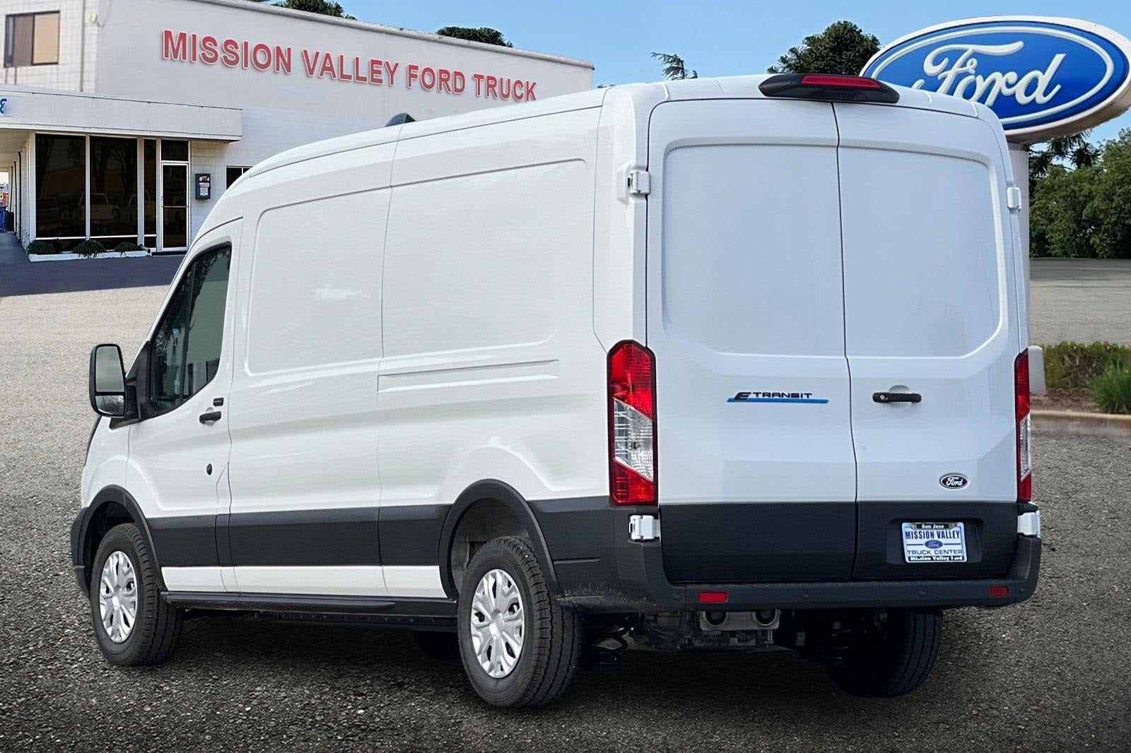 2026 Ford E-Transit-350 Base