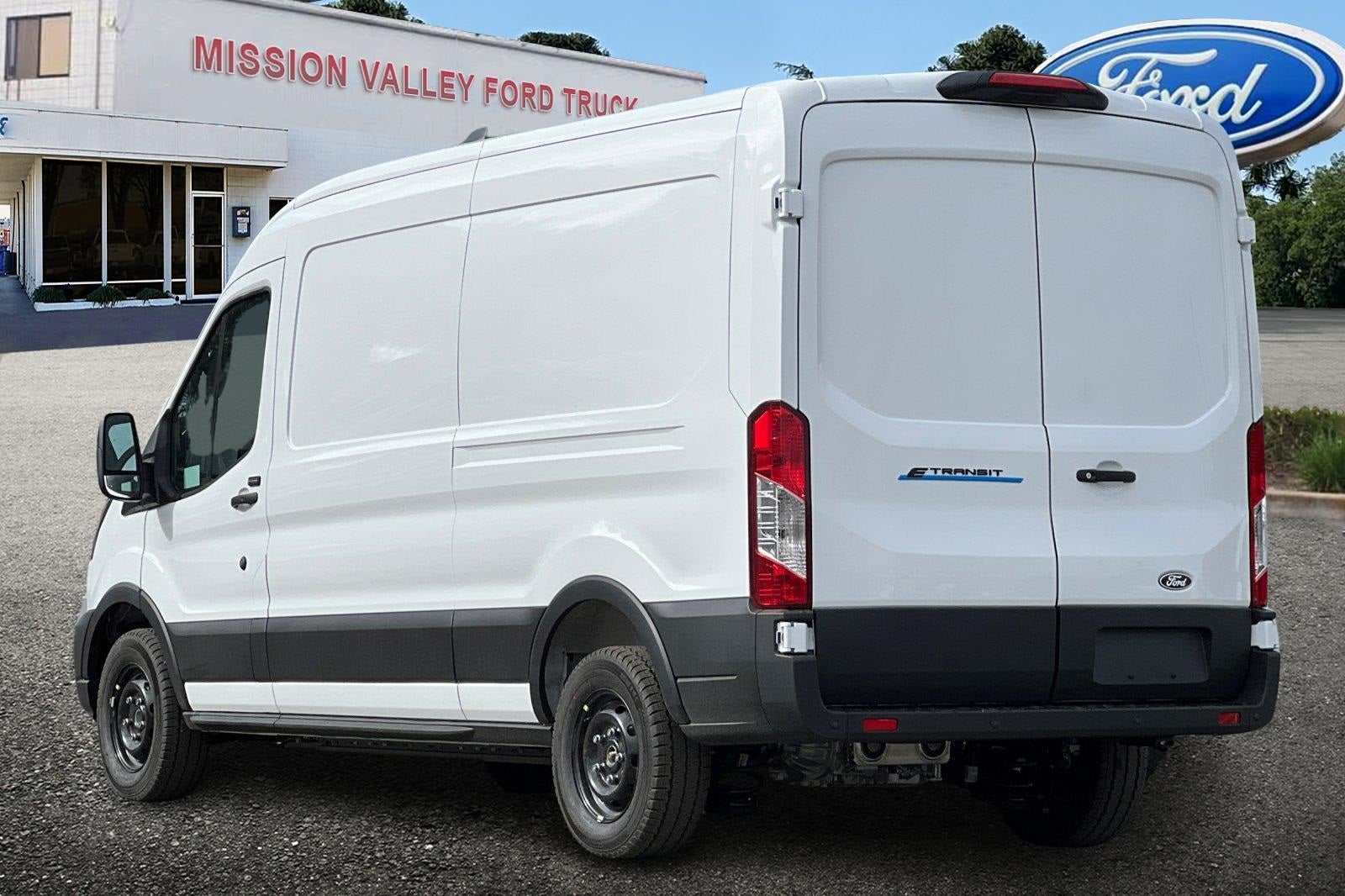 2026 Ford E-Transit-350 Base
