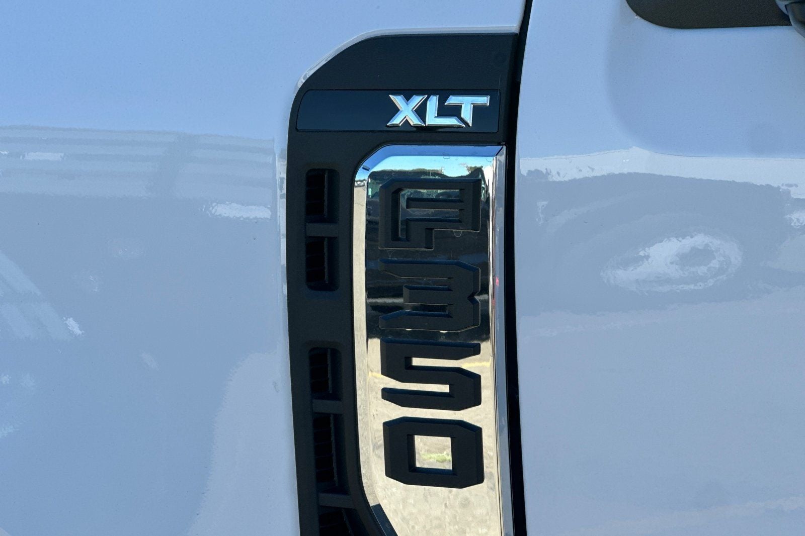 2026 Ford F-350SD XLT DRW