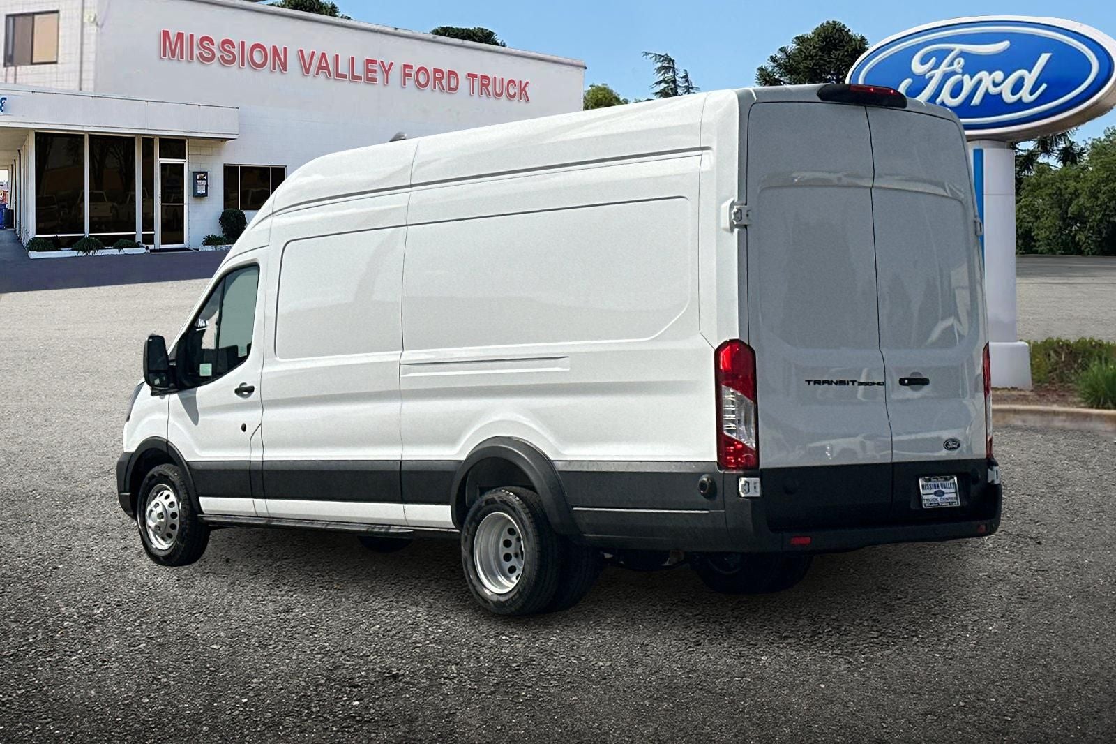 2026 Ford Transit-350 Base