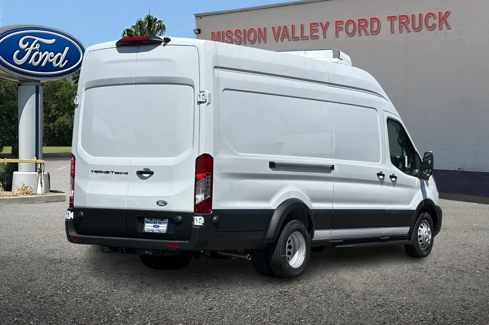 2026 Ford Transit-350 Base Thermo King Reefer