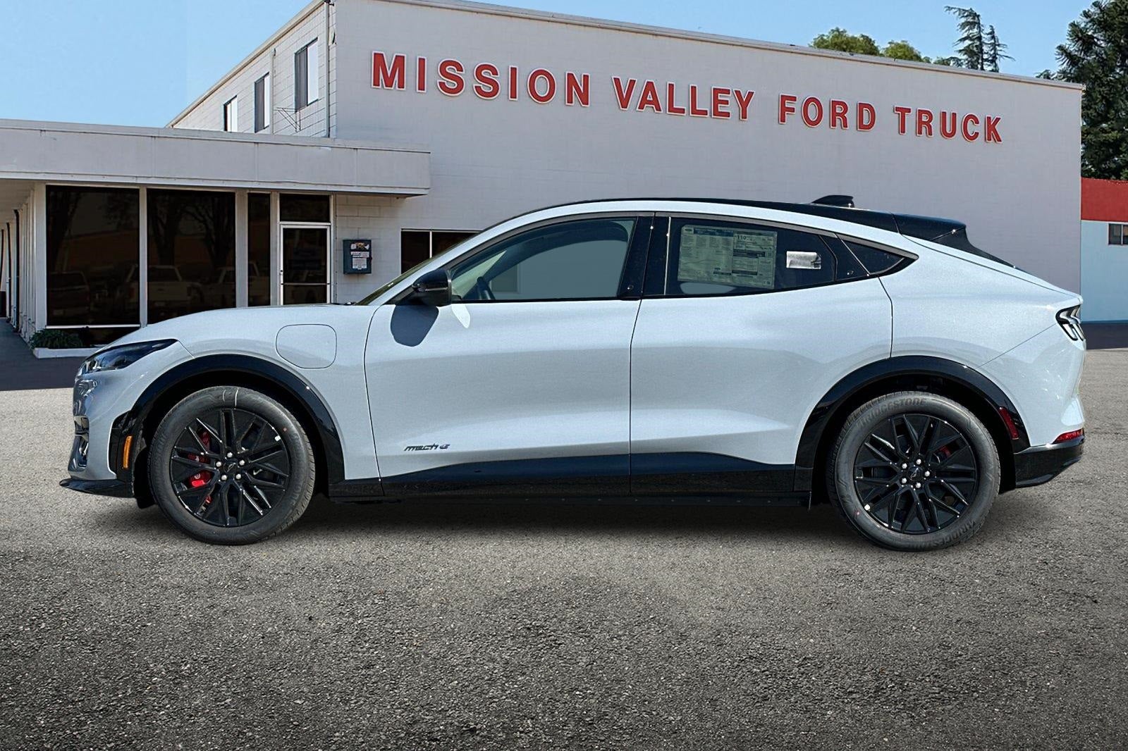 2025 Ford Mustang Mach-E Premium