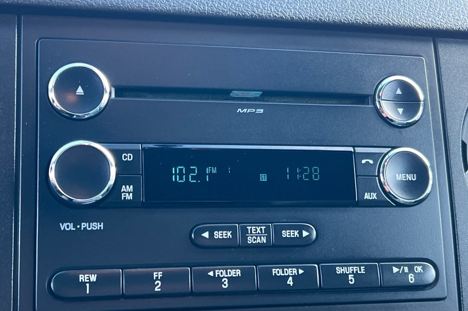 2016 Ford F-550SD XL Stakebed w/Lift