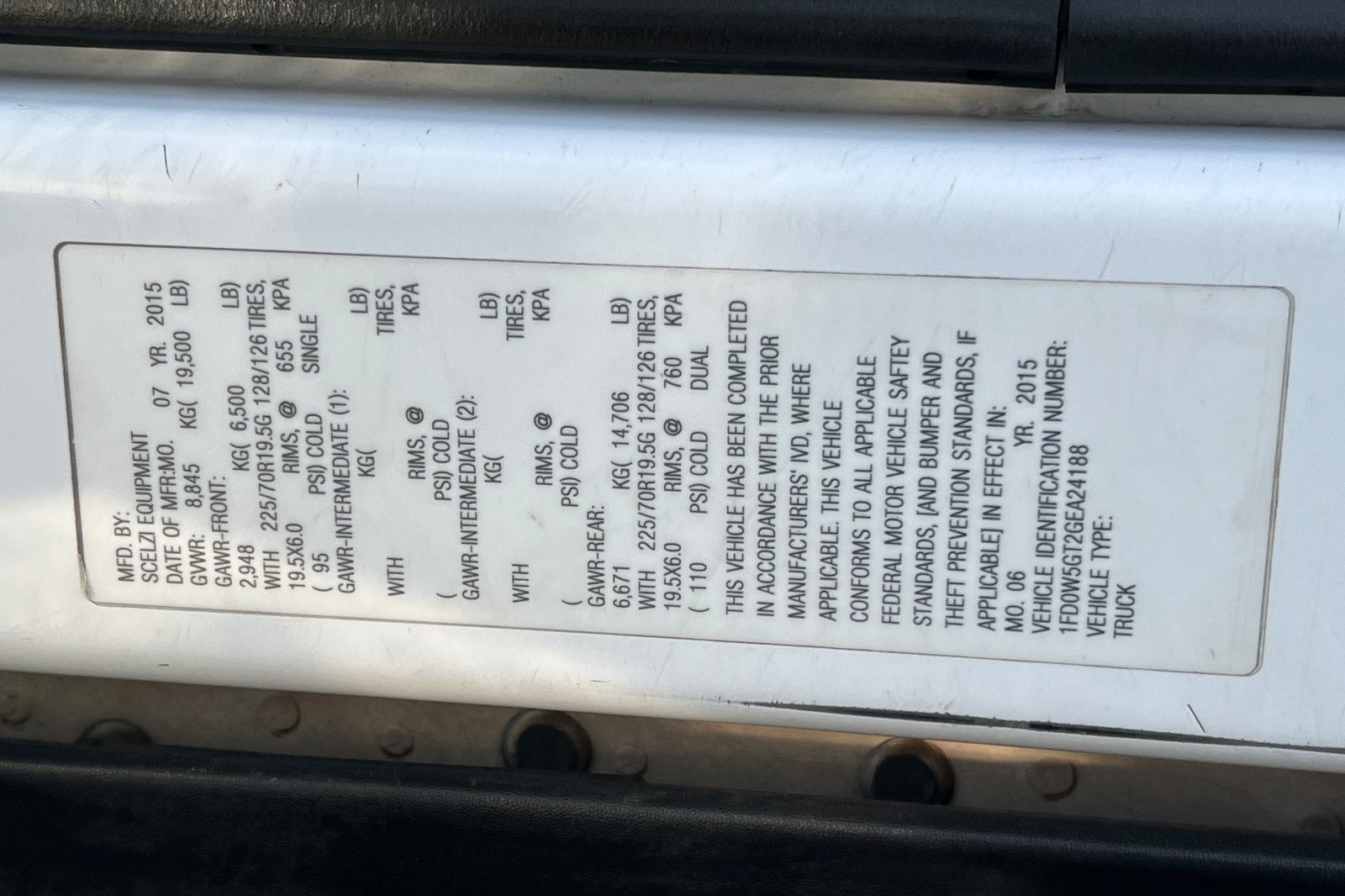 2016 Ford F-550SD XL Stakebed w/Lift