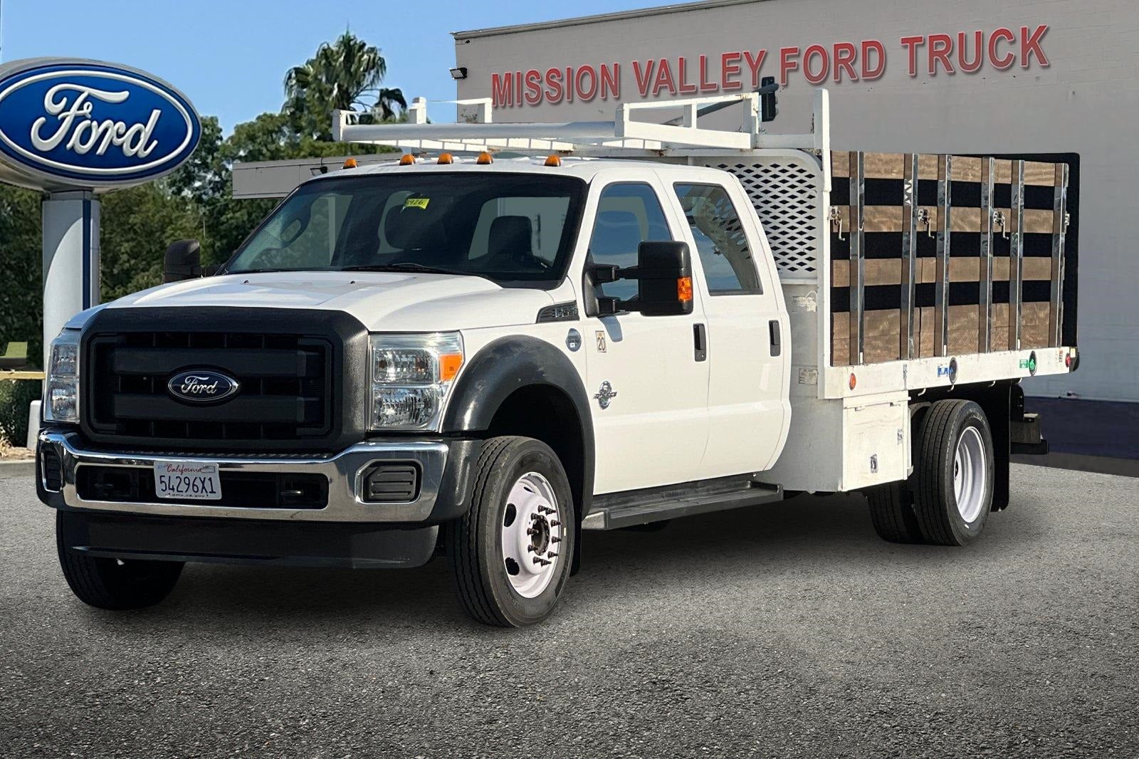 2016 Ford F-550SD XL Stakebed w/Lift