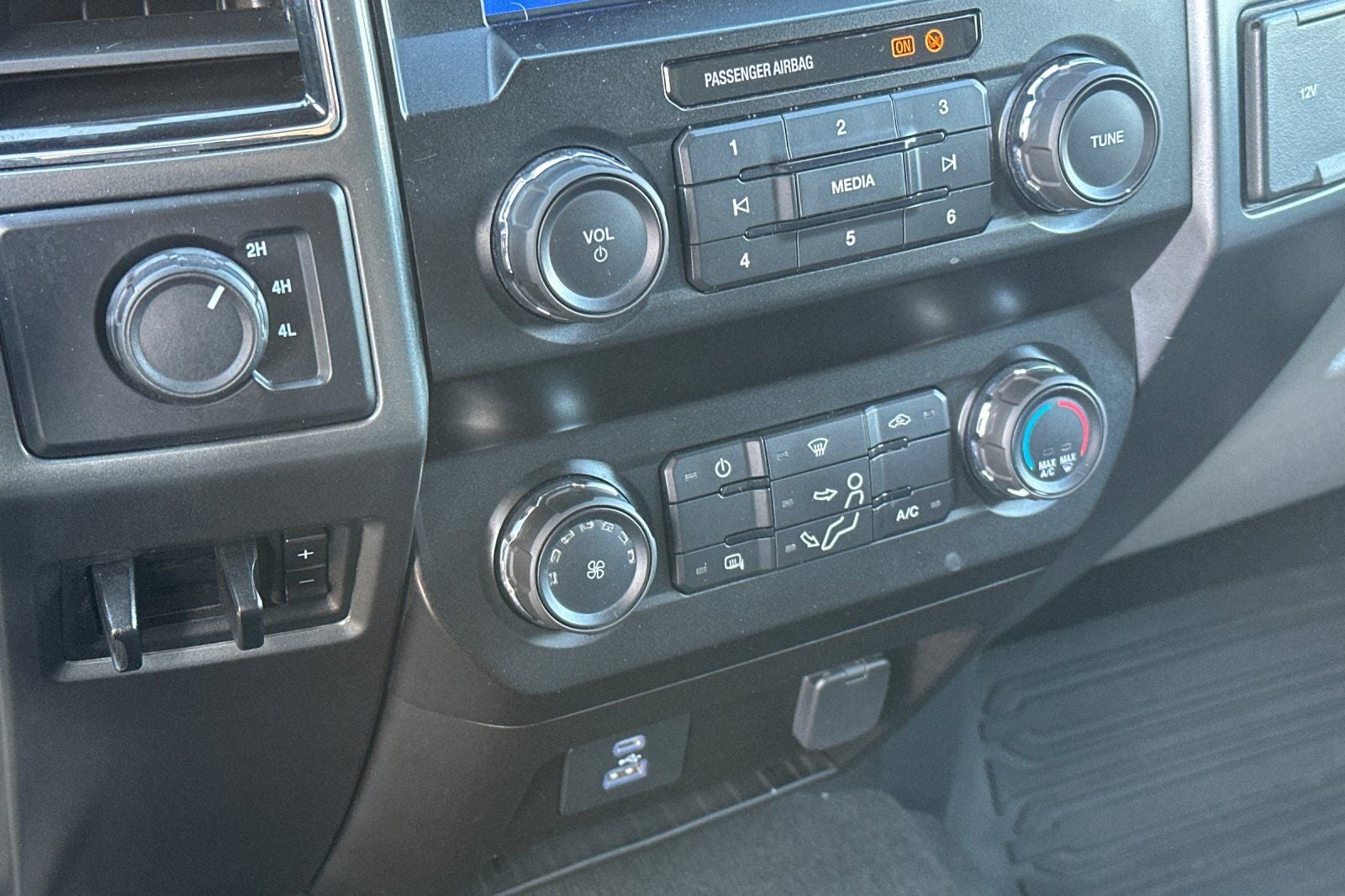 2022 Ford F-550SD XLT DRW