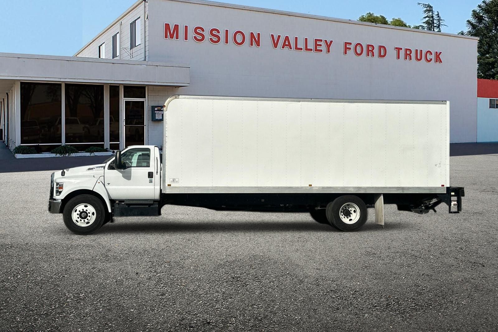 2025 Ford F-650SD Base