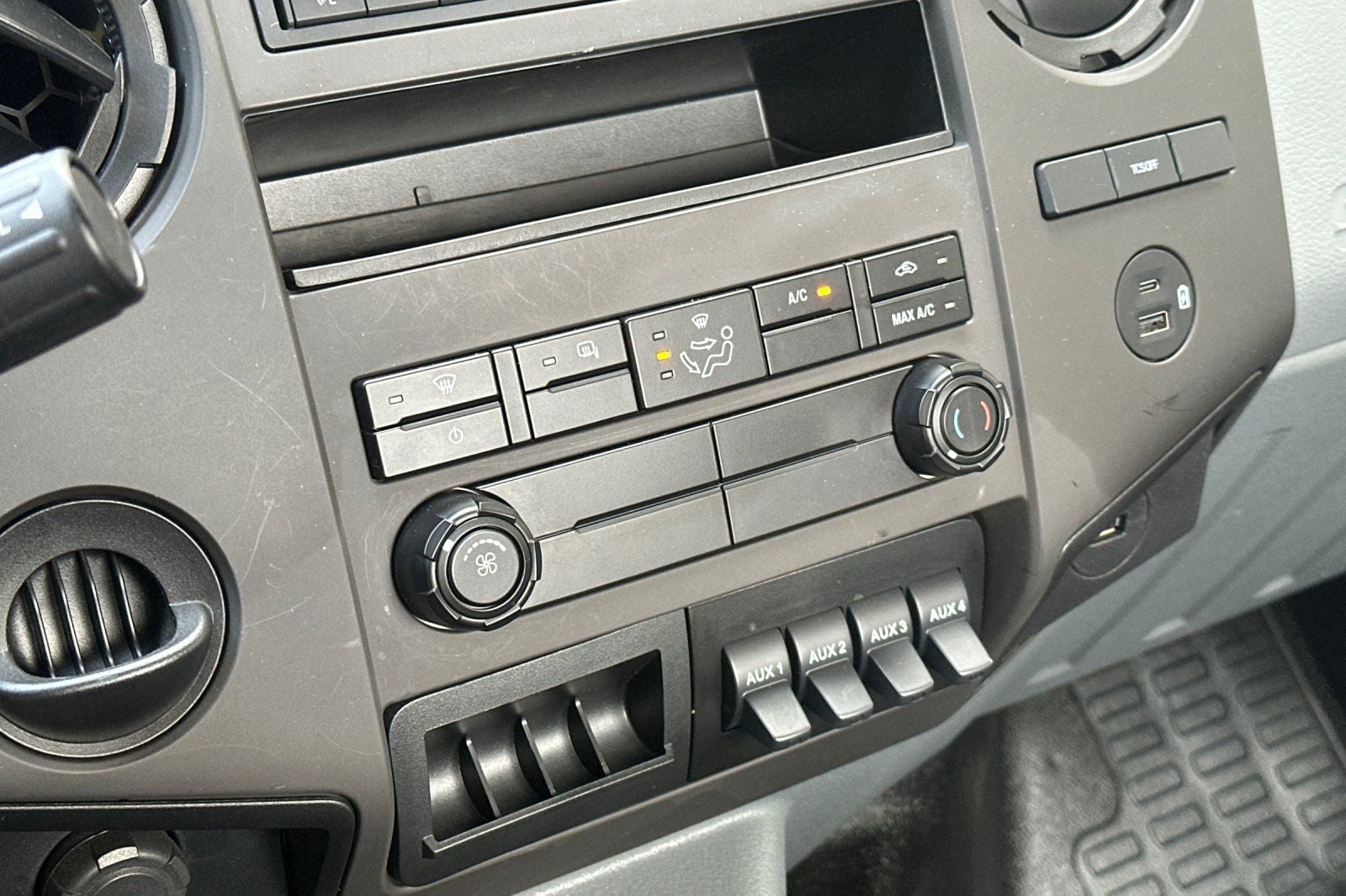 2025 Ford F-650SD Base