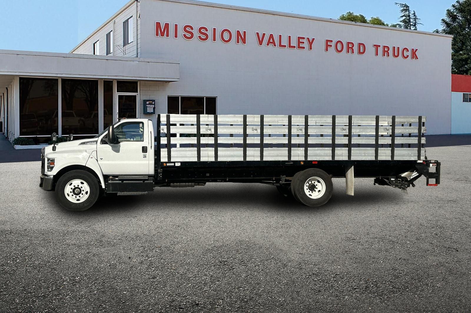 2025 Ford F-650SD Base