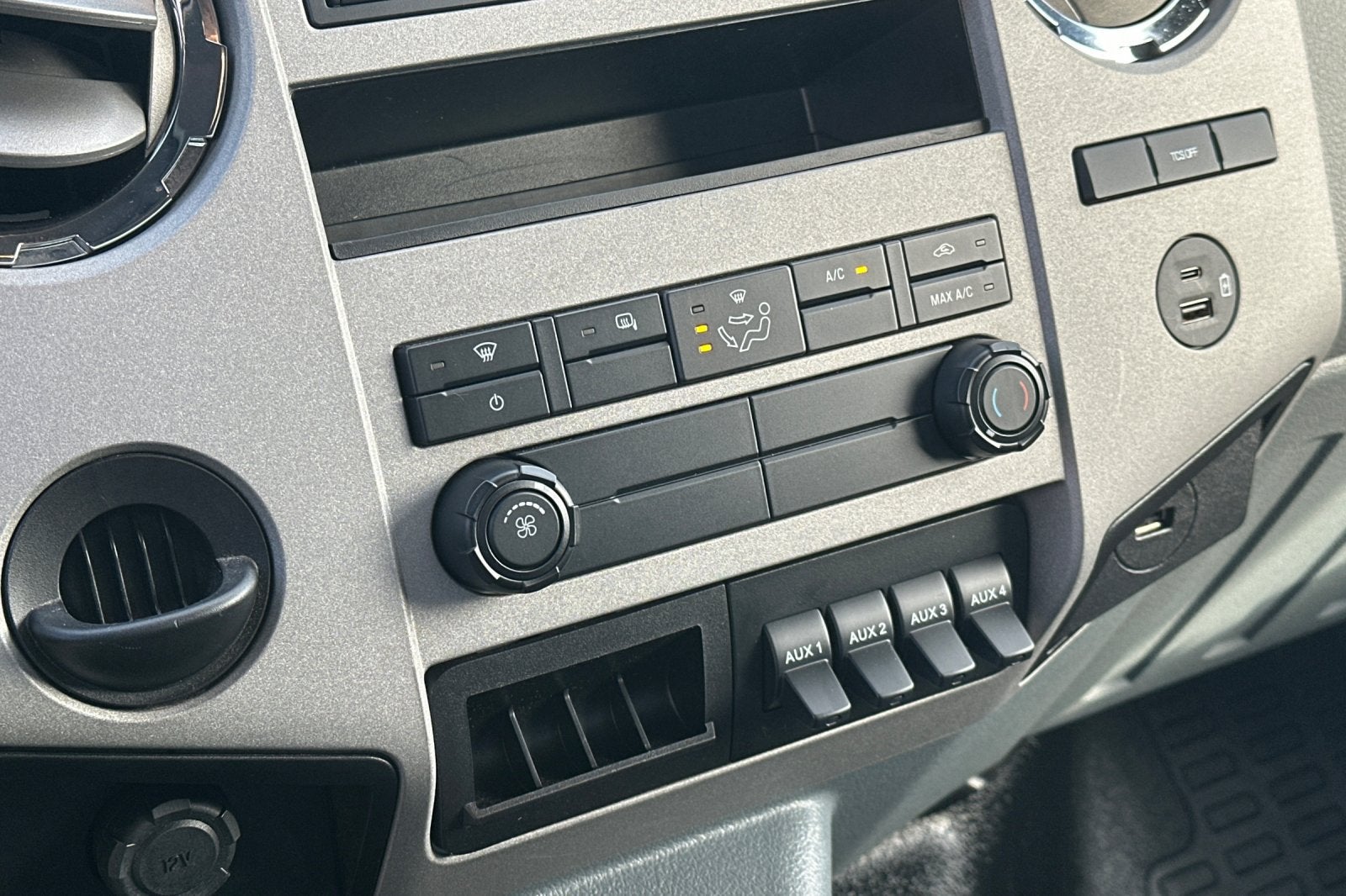 2021 Ford F-650SD Base