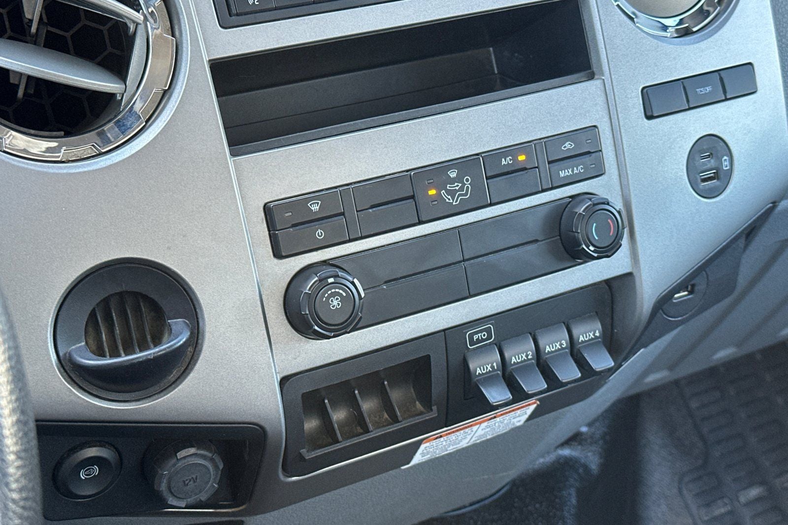 2023 Ford F-650SD Base