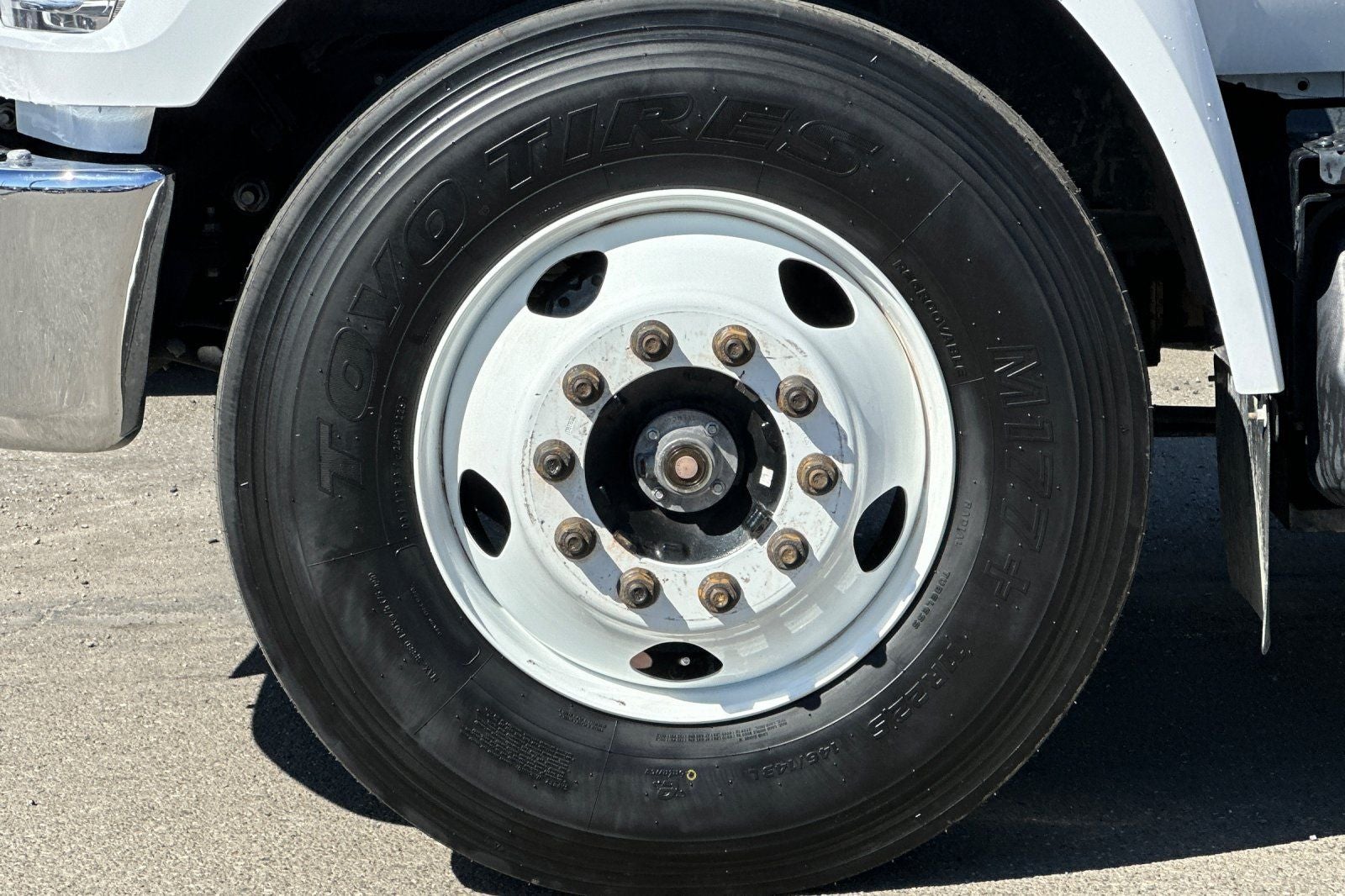 2023 Ford F-650SD Base