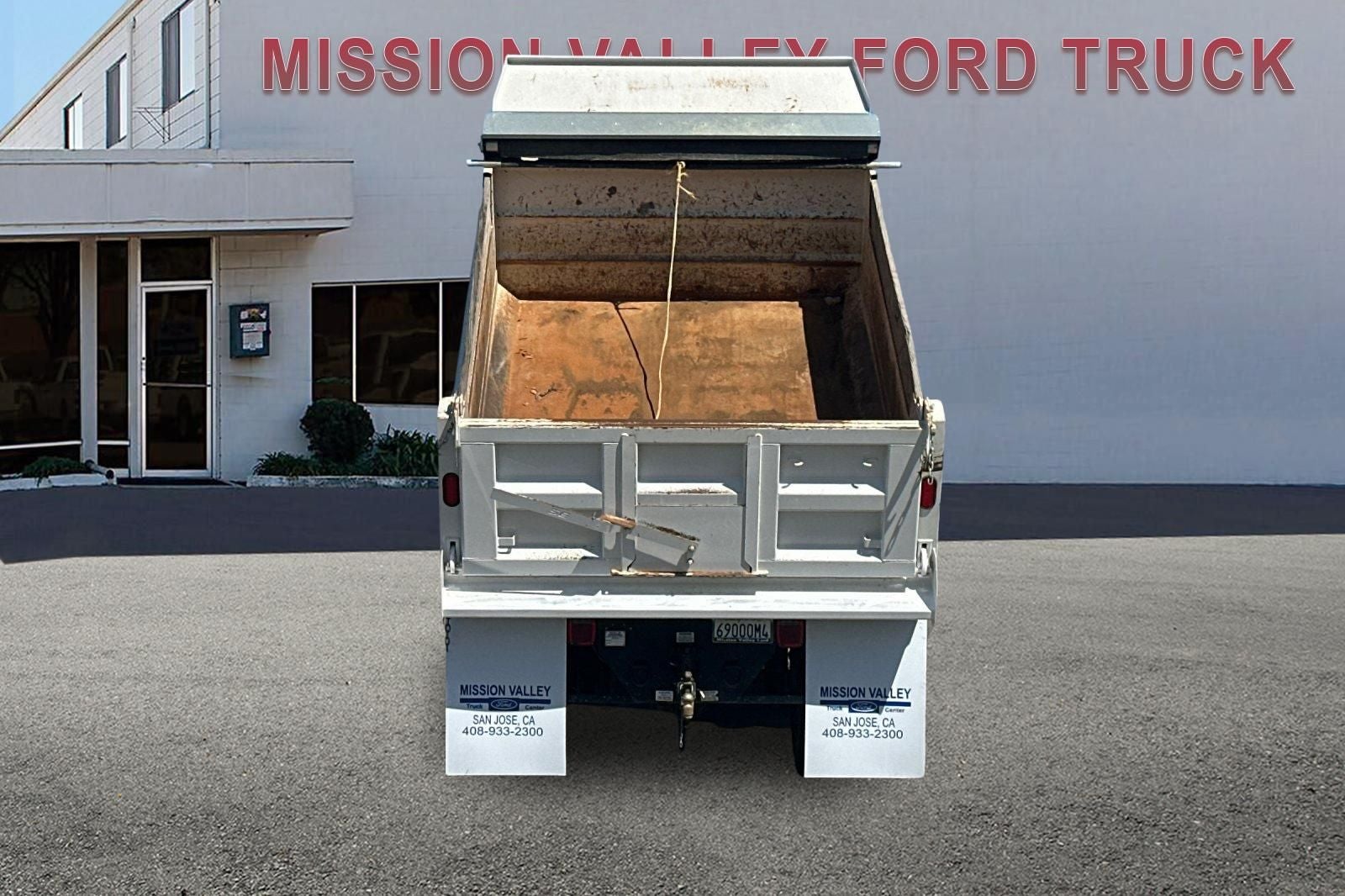 2023 Ford F-650SD Base