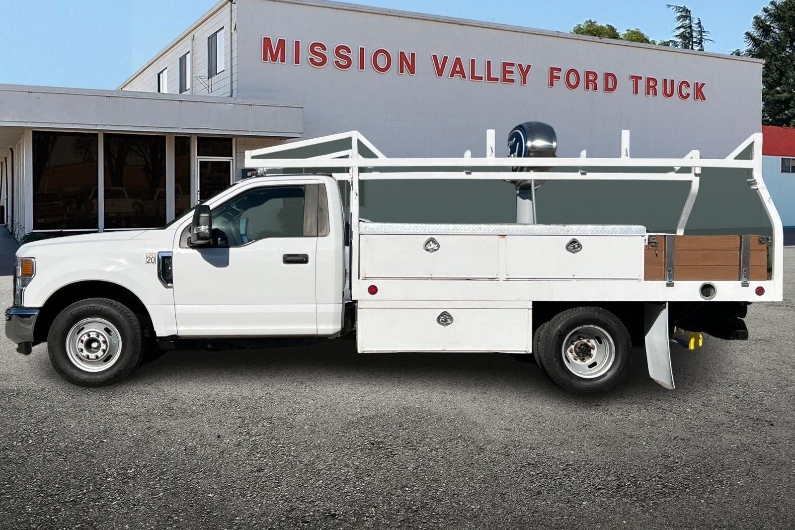 2020 Ford F-350SD XL Contractor Bed