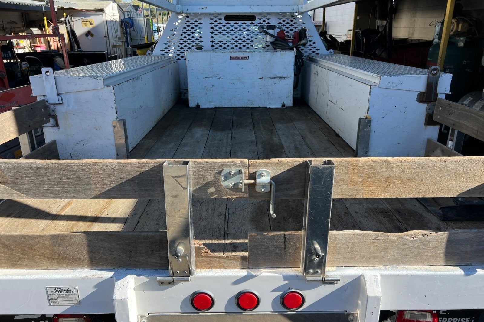 2019 Ford F-350SD Contractor Bed DRW