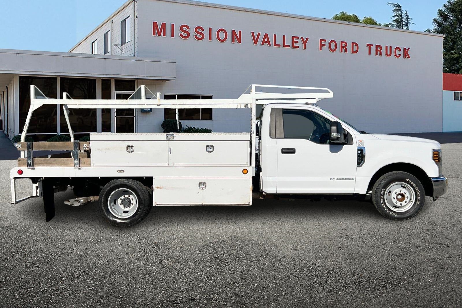 2019 Ford F-350SD Contractor Bed DRW