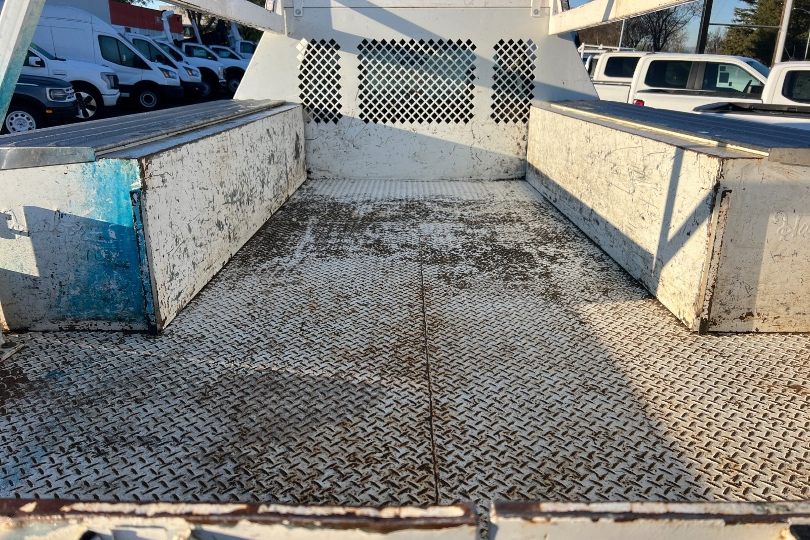 2017 Ford F-550SD XL Contractor Bed