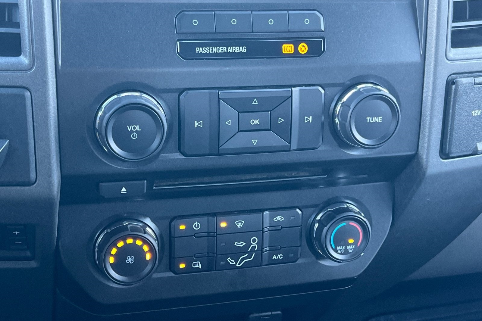 2017 Ford F-550SD XL Contractor Bed