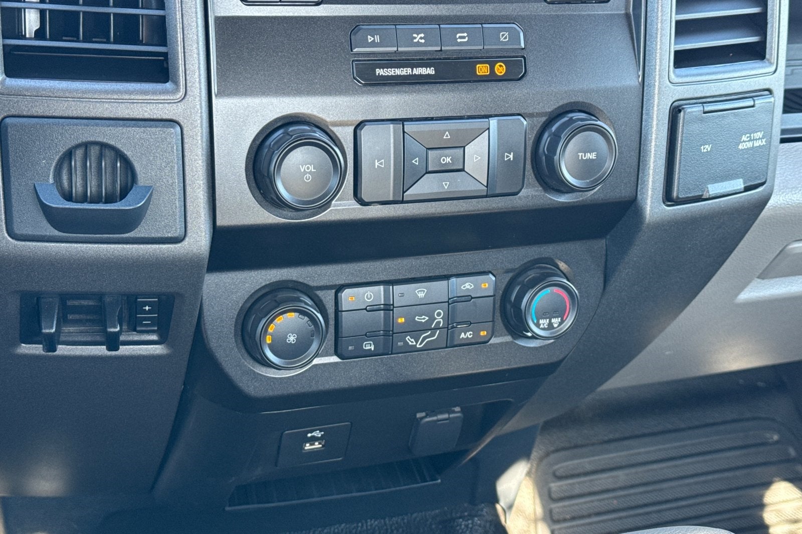 2022 Ford F-550SD 16Ft Stakebed